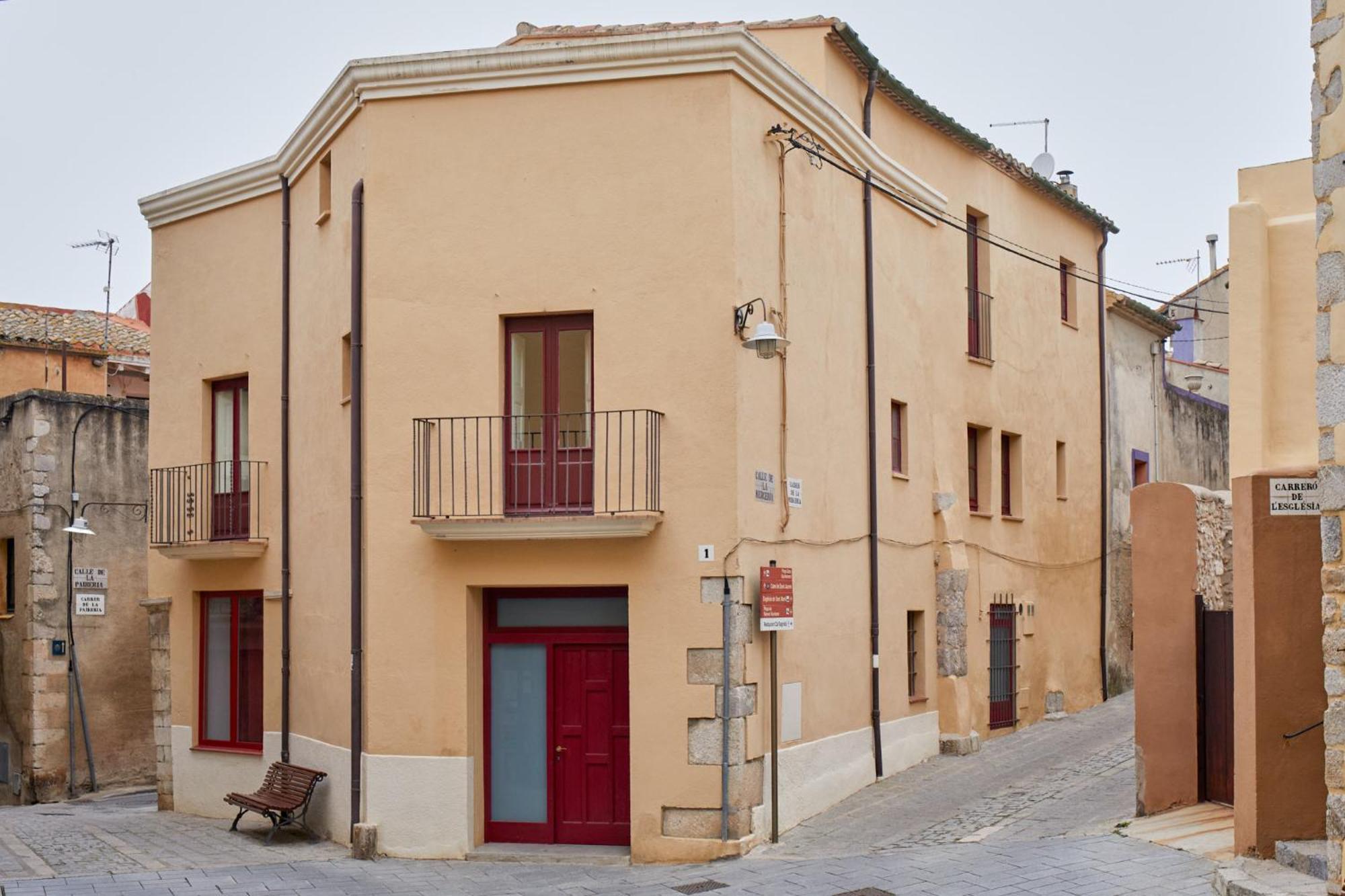 Loft Con Encanto En El Corazon Historico De Peralada Exterior foto